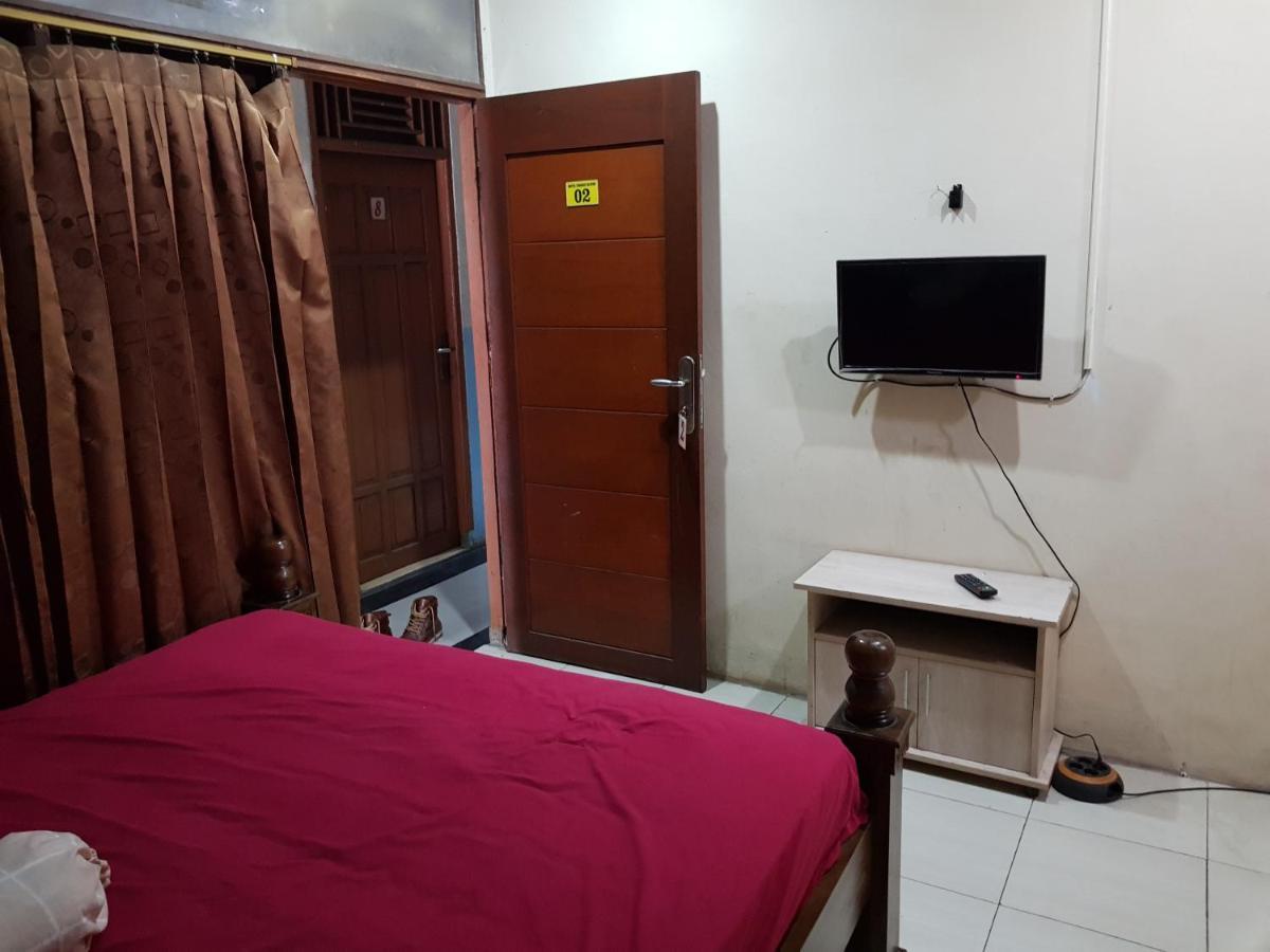 Hotel Alifah 1 Syariah Rawabokor Dua エクステリア 写真