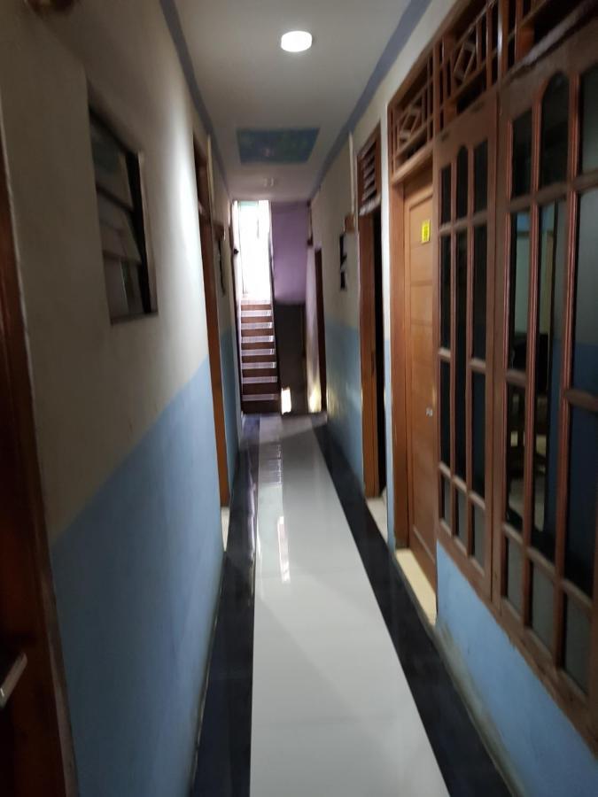 Hotel Alifah 1 Syariah Rawabokor Dua エクステリア 写真