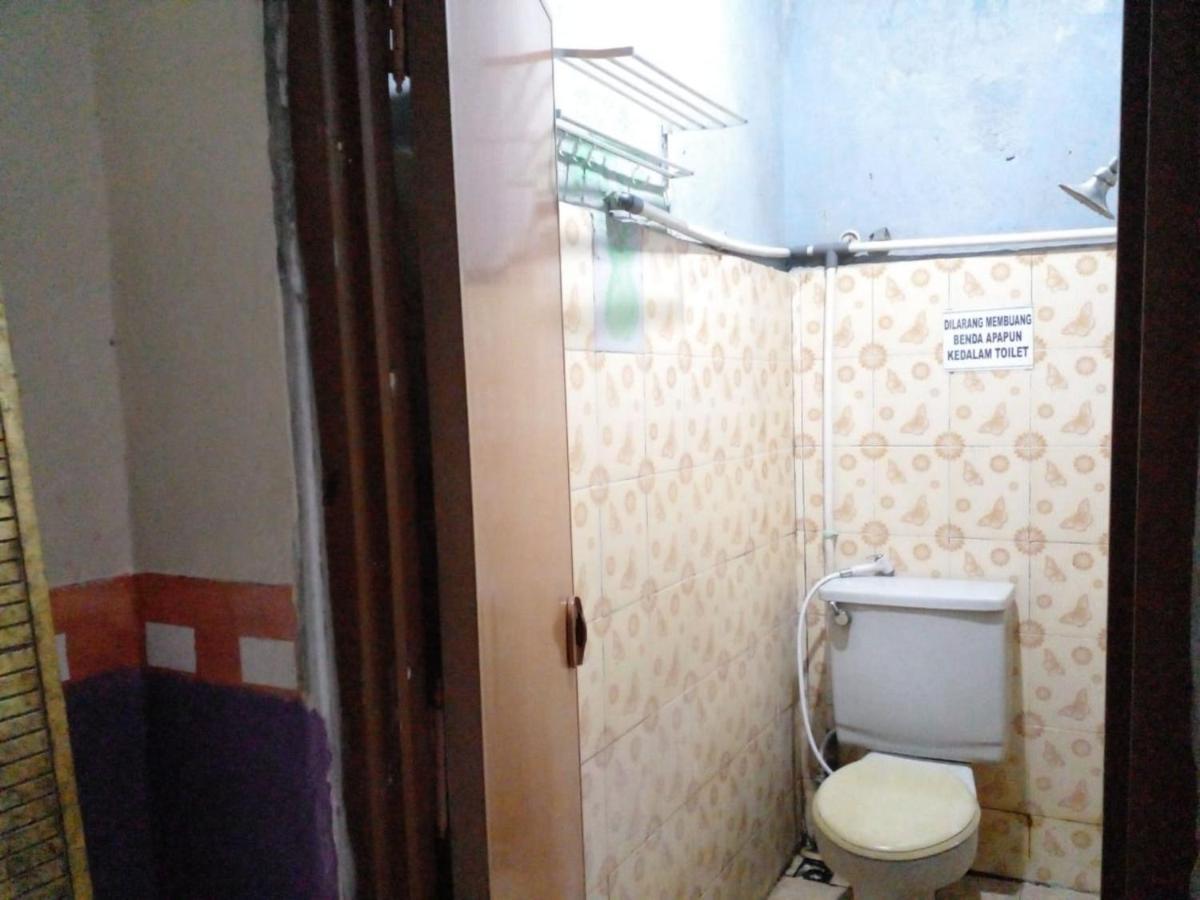 Hotel Alifah 1 Syariah Rawabokor Dua エクステリア 写真