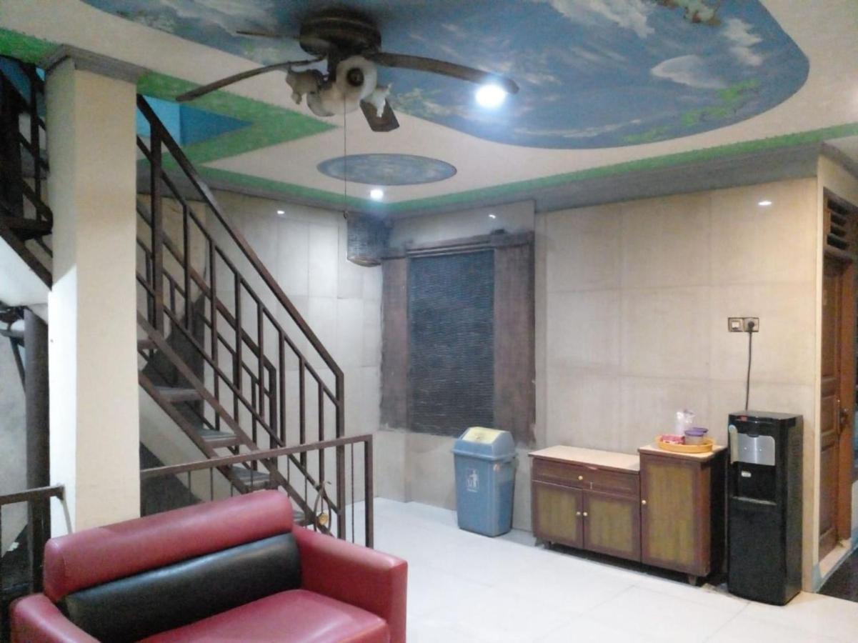 Hotel Alifah 1 Syariah Rawabokor Dua エクステリア 写真