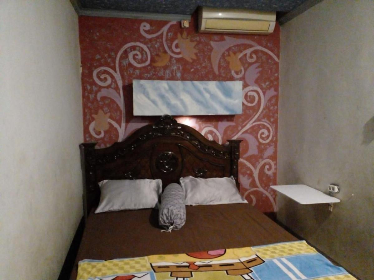 Hotel Alifah 1 Syariah Rawabokor Dua エクステリア 写真