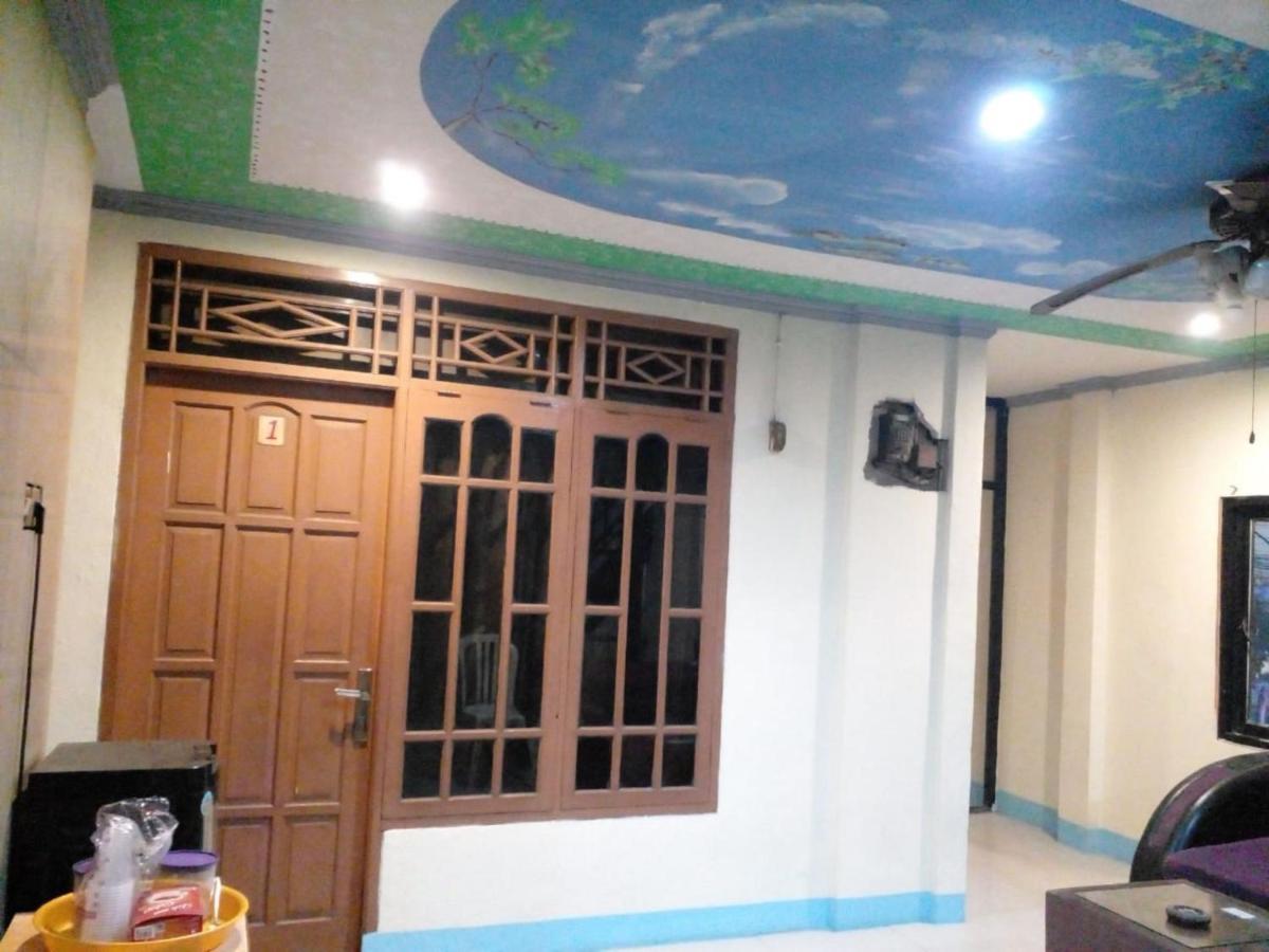 Hotel Alifah 1 Syariah Rawabokor Dua エクステリア 写真