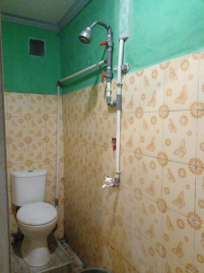Hotel Alifah 1 Syariah Rawabokor Dua エクステリア 写真
